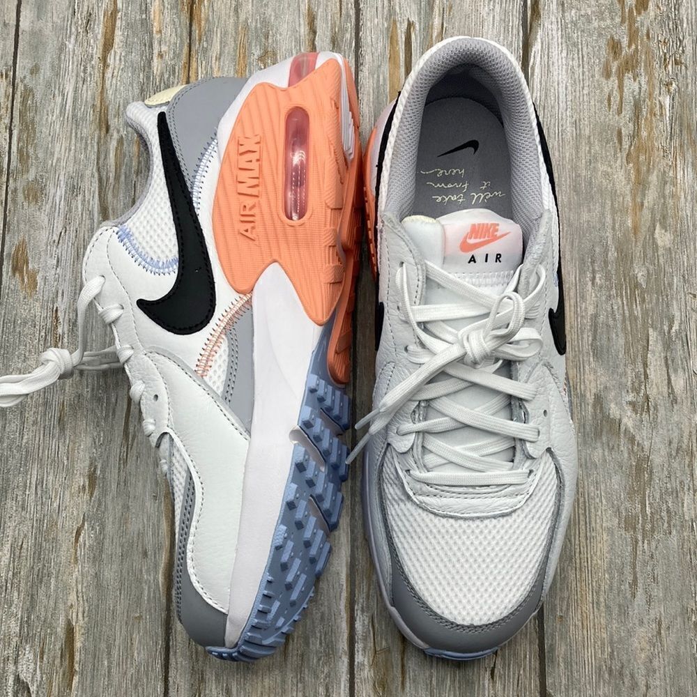 Nike Air Max Sneakers Shoes Men’s Size 8 Women’s Size 9